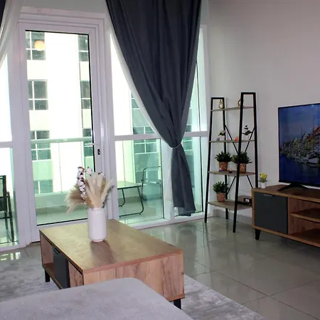 Skyline Haven In Dubai Marina Apartment Exterior photo